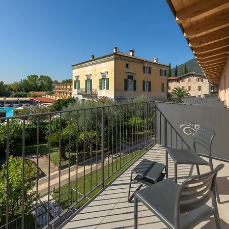 Regina Del Garda Suite Тосколано Мадерно Екстериор снимка