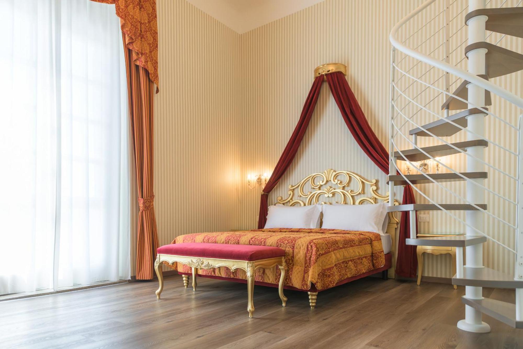 Regina Del Garda Suite Тосколано Мадерно Екстериор снимка