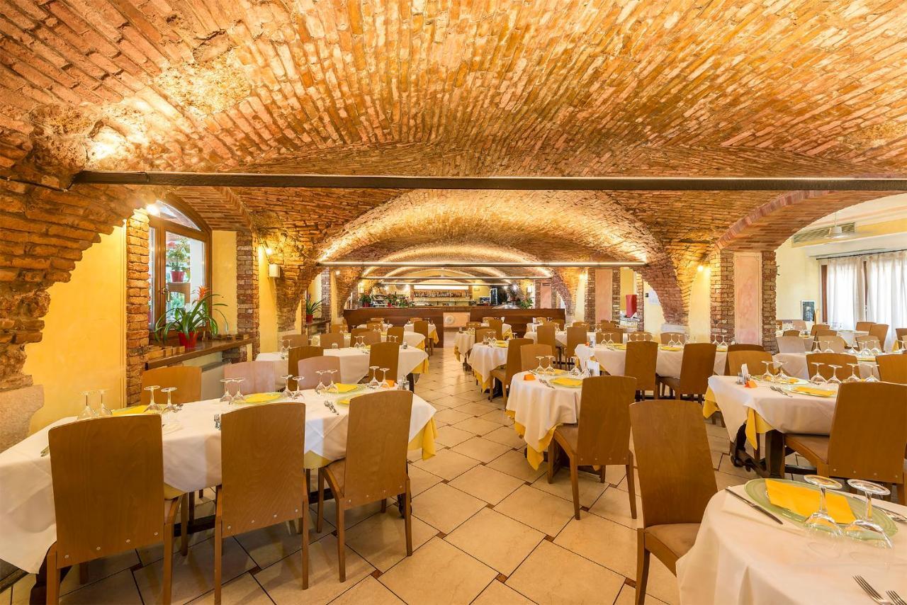 Regina Del Garda Suite Тосколано Мадерно Екстериор снимка